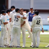 Southee, Burns star on Day 4 - As it happened 