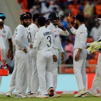 Former players feel Motera pitch not ideal for Test match, Gavaskar thinks otherwise