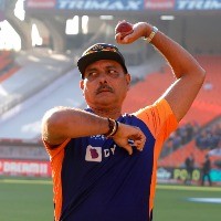 Ravi Shastri congratulates Team India for "season of a lifetime"