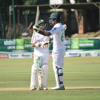 Abid, Nauman shine as Pakistan put Zimbabwe on the mat