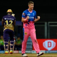Kolkata suffer a defeat for the eighth consecutive match at Wankhede