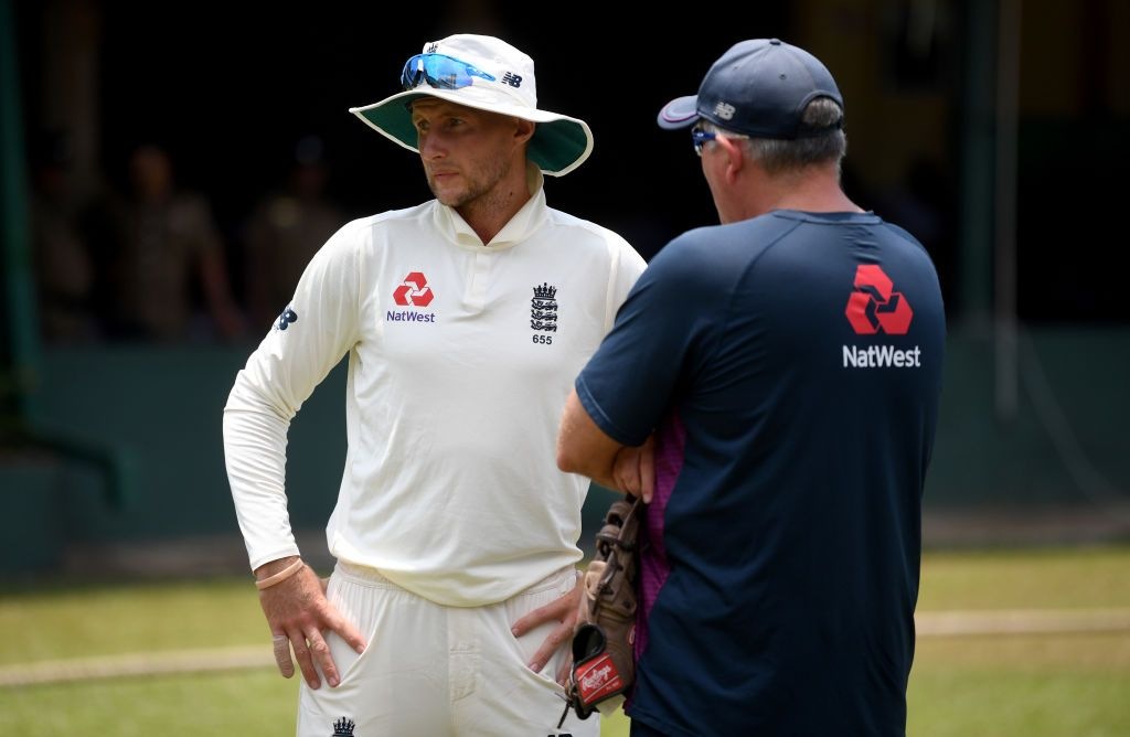 England eye 2-0 victory while Sri Lanka aim to hold their fort