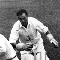  Who holds the record for most consecutive fifer from Test debut?