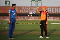 Capitals aim to go top while Sunrisers look to stay alive