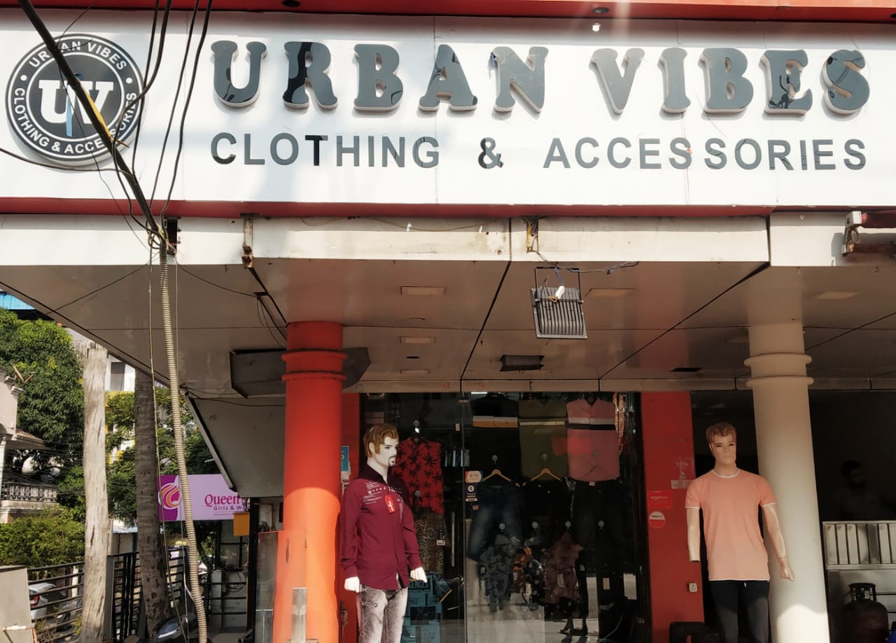 URBAN VIBES CLOTHING & ACCESSORIES URBAN VIBES CLOTHING & ACCESSORIES