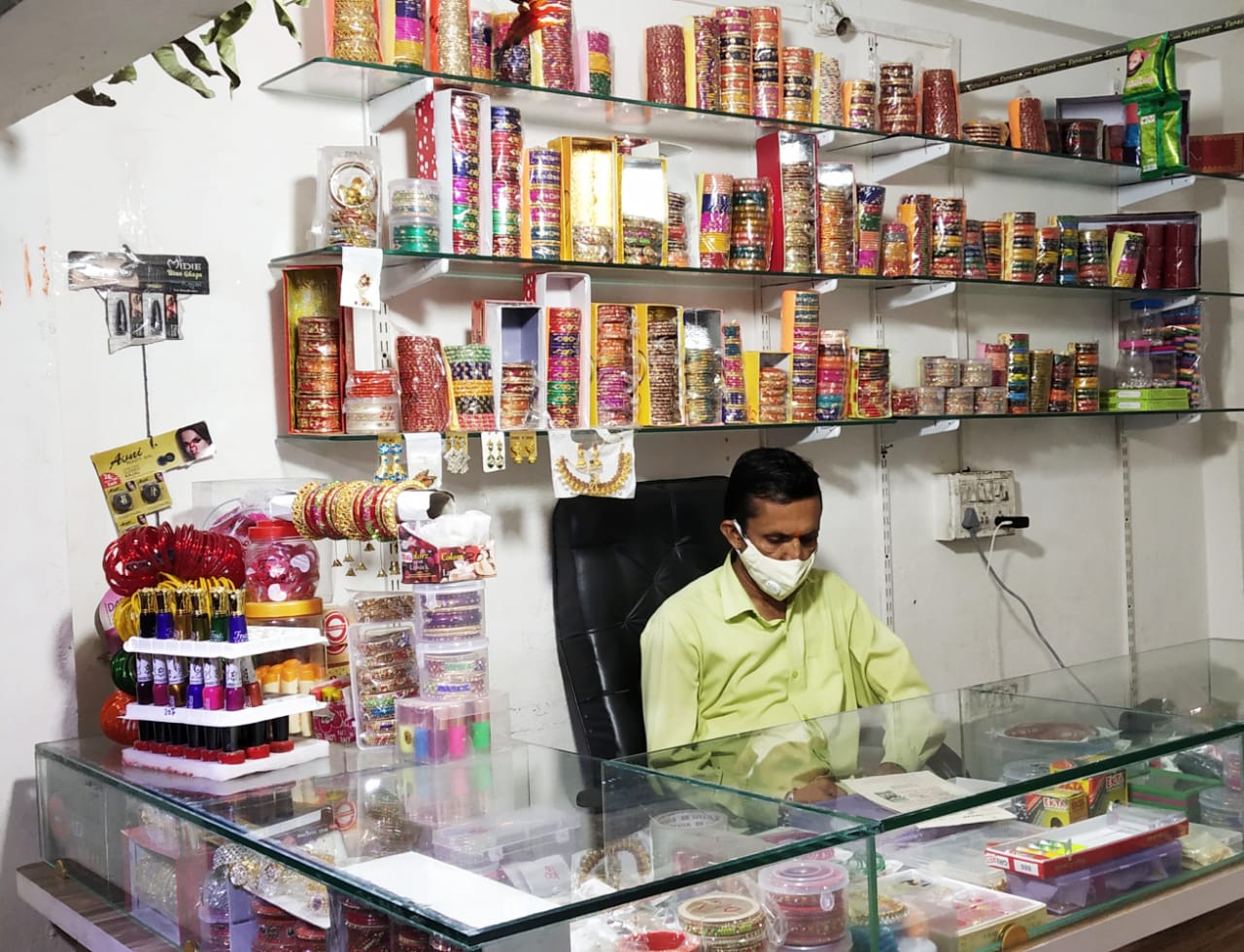 SHREE SAWARIYA SETH BANGLES & GENERAL STORES SHREE SAWARIYA SETH BANGLES & GENERAL STORES