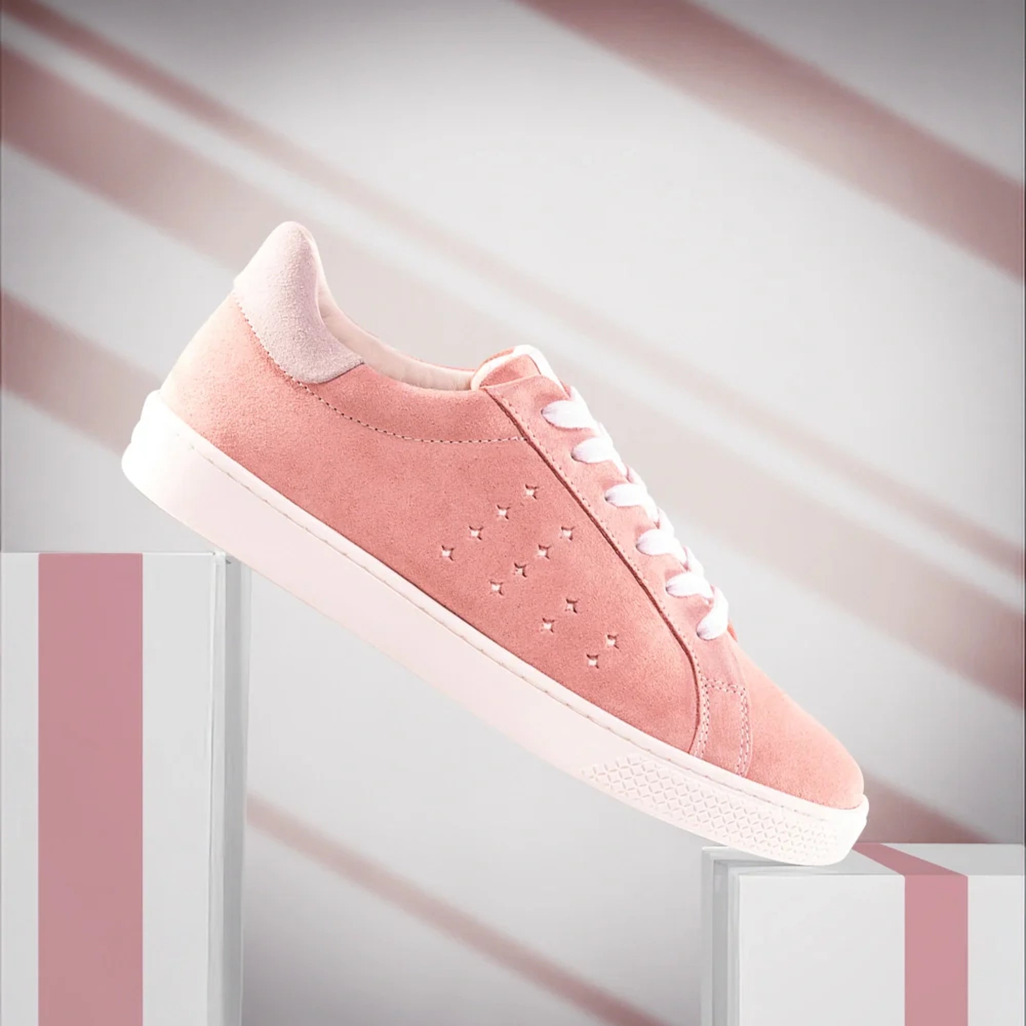 Lazo Halo Sneaker with Tongue Graphic Morganite Pink/Milky Way White