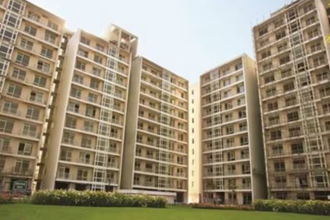 Low Rise Flats in Noida