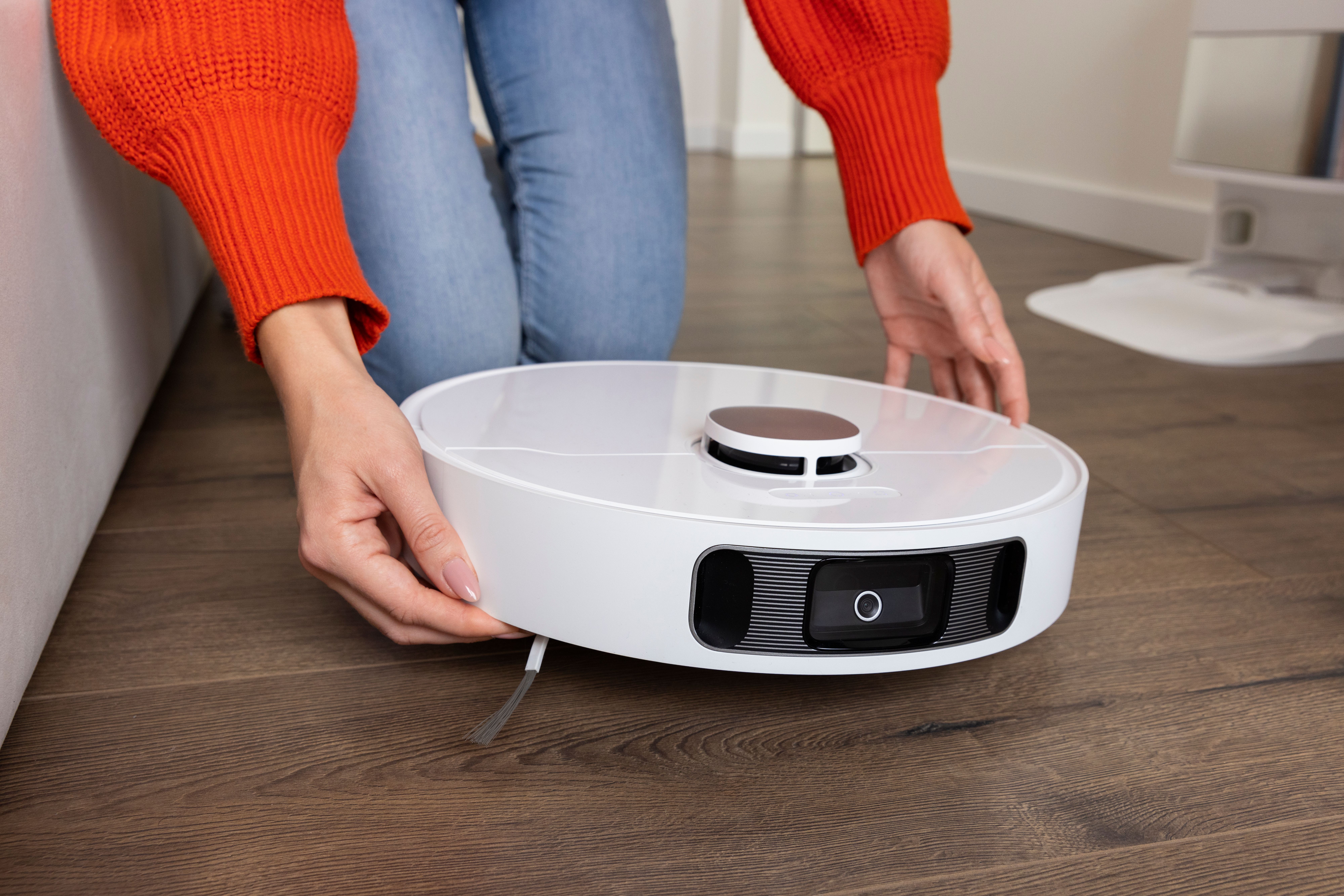 Household & Indoor Service Robots