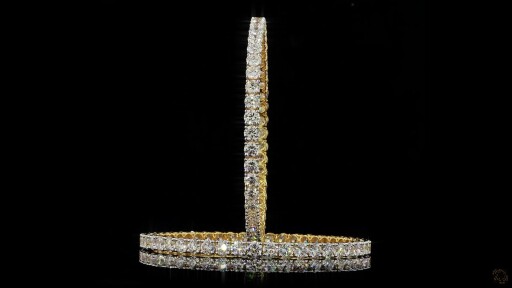 Bangle in Gold Thumbnail