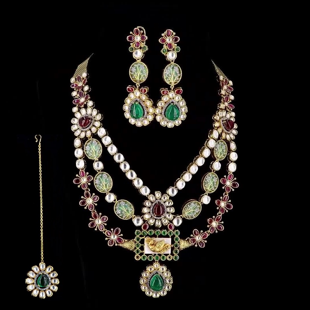 Necklace + Earring + Tikka