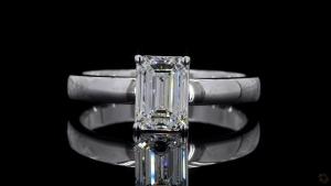 pure-radiance-emerald-diamond-ring-5