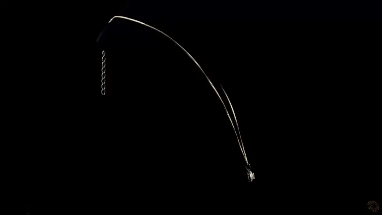 timeless-halo-diamond-pendant-preview