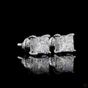 princess-cut-diamond-stud-earrings-in-white-gold-finish-2