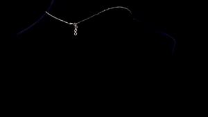 eternal-circle-diamond-pendant-7