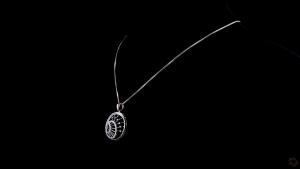 celestial-moonlight-diamond-pendant-3