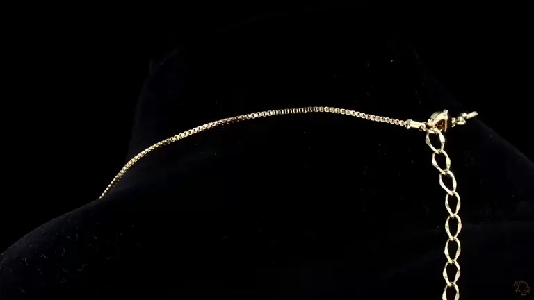 royal-halo-diamond-pendant-p-m-bk-z-1703