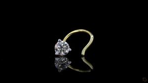 eternal-spark-diamond-nose-pin-1