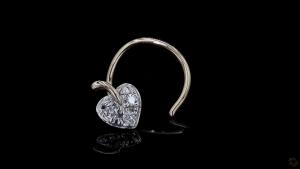 forever-heart-diamond-nose-pin-2