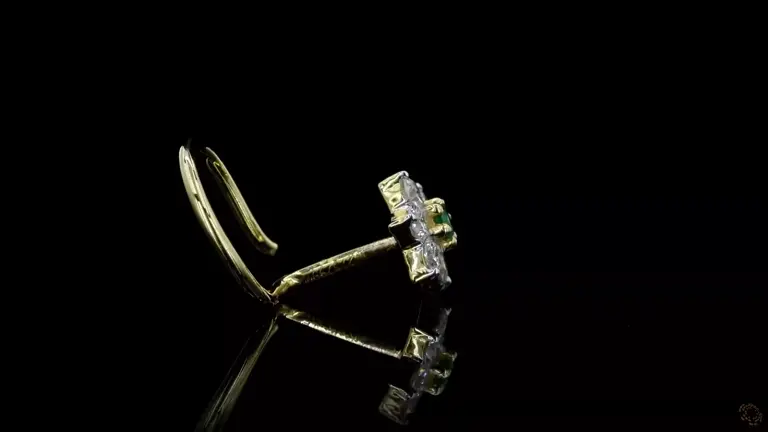 royal-emerald-blossom-nose-pin-p-p-zm-7058