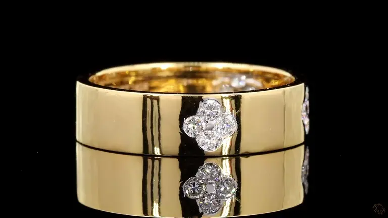 mens-gold-band-ring-with-diamond-clover-accents-p-p-zm-25056