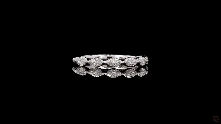 selene-oval-diamond-band-preview
