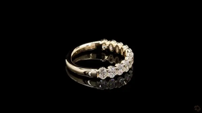 evelisse-oval-diamond-band-p-p-3d-13232