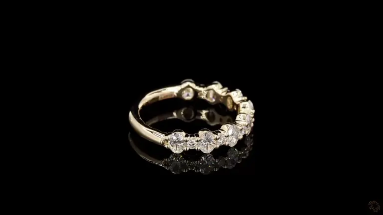 lunaria-round-diamond-band-p-p-3d-13221