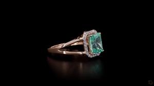 emerald-grace-halo-diamond-ring-4