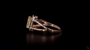 golden-empress-halo-diamond-ring-2