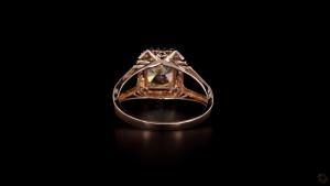 golden-empress-halo-diamond-ring-3