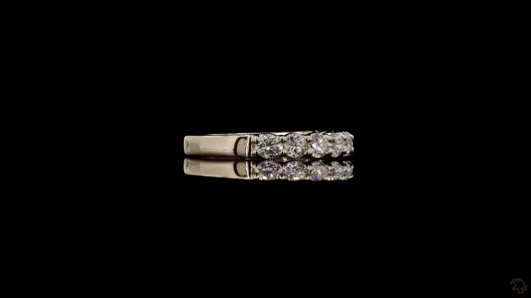 round-brilliant-diamond-set-band-in-yellow-gold-p-p-fr-11075