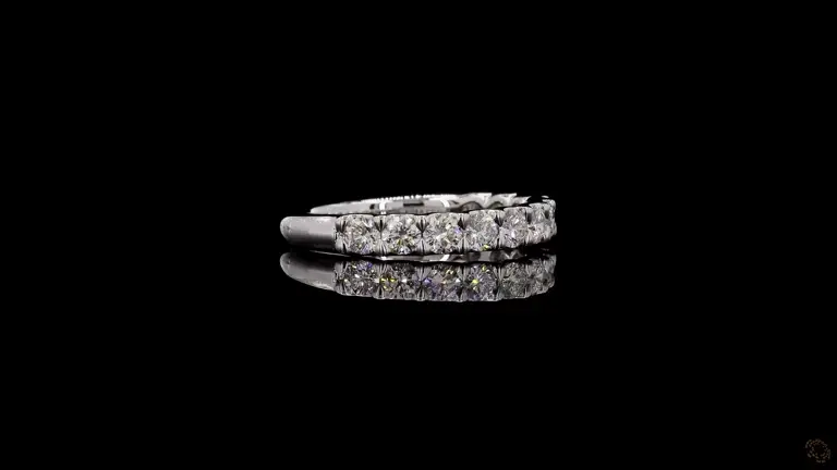 round-brilliant-diamond-eternity-band-preview
