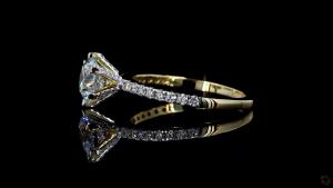 radiant-crown-diamond-ring-2