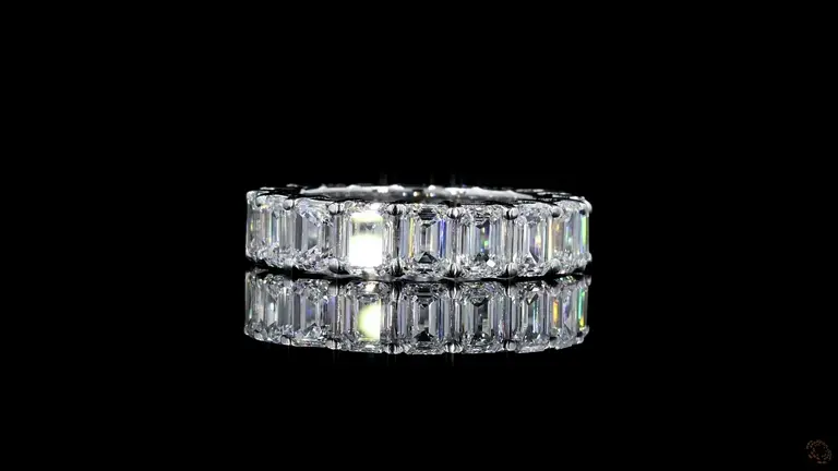 imperiale-emerald-diamond-eternity-band-preview