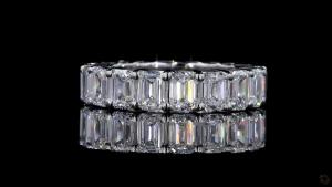 imperiale-emerald-diamond-eternity-band-1