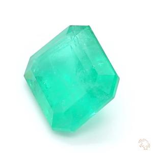 242-carat-green-natural-emerald-2