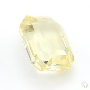 562-carat-yellow-natural-sapphire-4