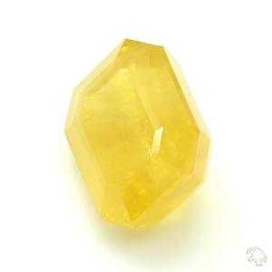 645-carat-yellow-natural-sapphire-2