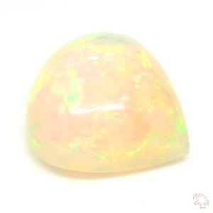 462-carat-white-natural-opal-1