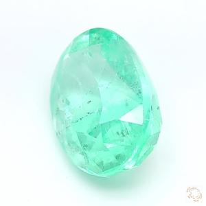 370-carat-green-natural-emerald-2