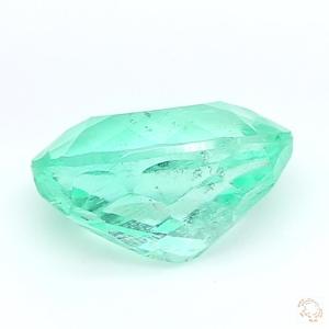 370-carat-green-natural-emerald-3