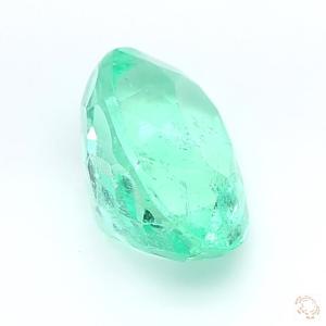 370-carat-green-natural-emerald-4