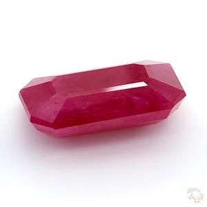 730-carat-red-natural-ruby-3