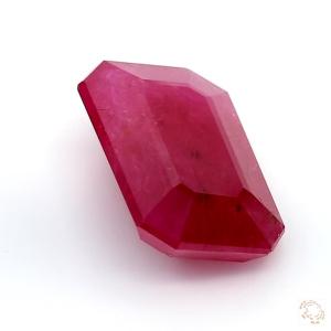 730-carat-red-natural-ruby-4