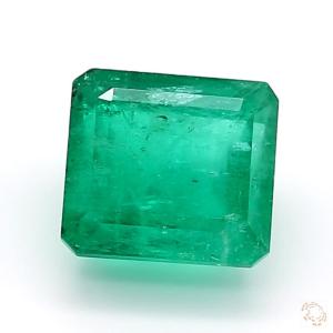 326-carat-green-natural-emerald-1