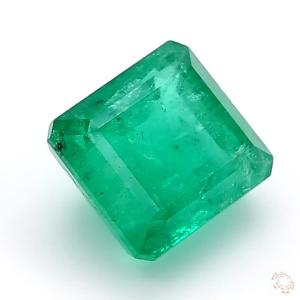 326-carat-green-natural-emerald-2