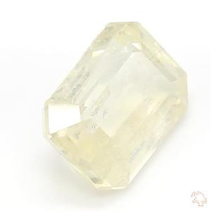 562-carat-yellow-natural-sapphire-2