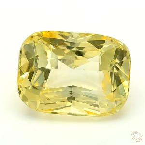 900-carat-yellow-natural-sapphire-1