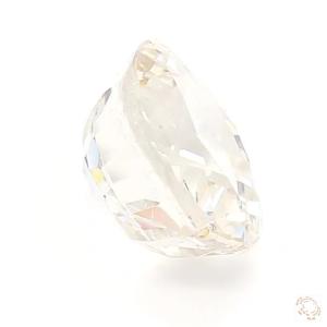 516-carat-white-natural-sapphire-4